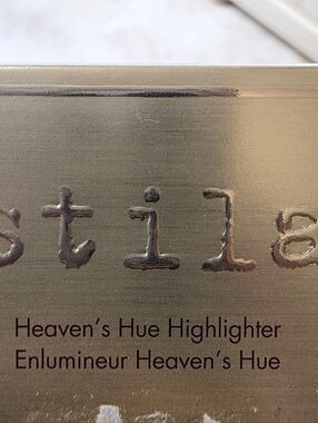 Stila Metallic Gold Heaven's Hue Highlighter Compact- Opulance